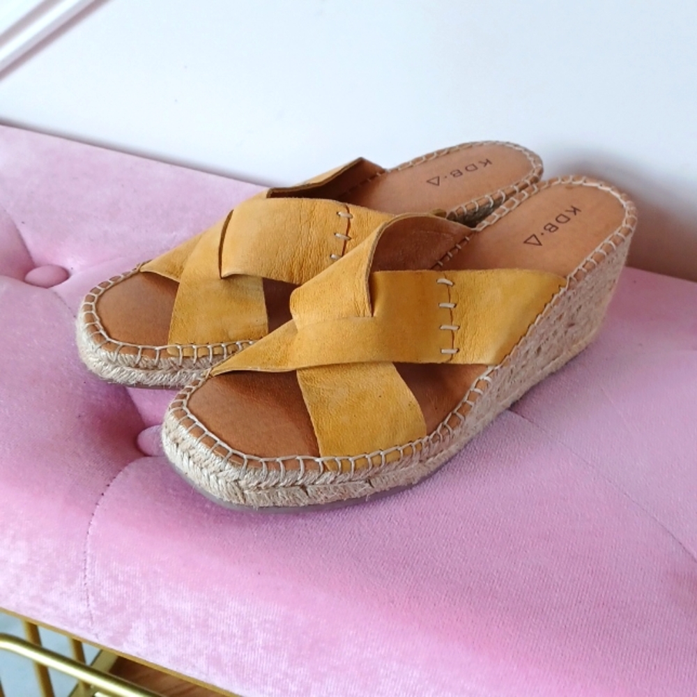 KELSI DAGGER BROOKLYN Yellow Ochre Jute WEDGE SANDALS size 7.5